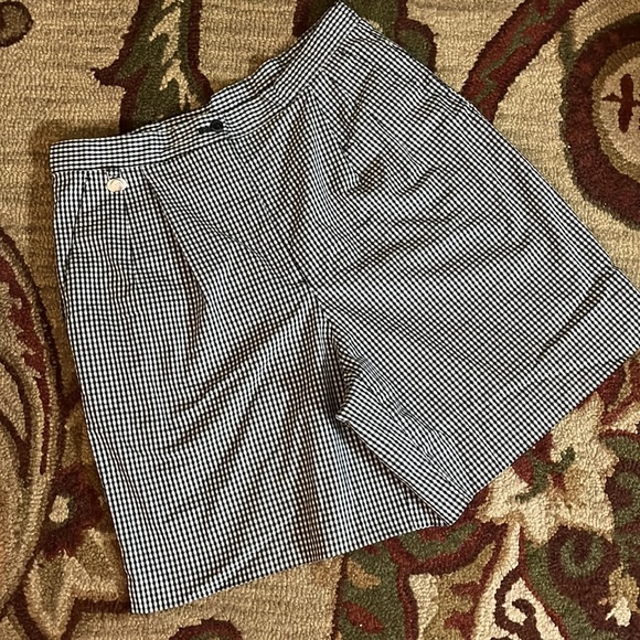 LIZ GOLF Sport sz 14 Checkered Plaid Bermuda Short Black White Stretchy $59
NEW - Picture 3 of 11